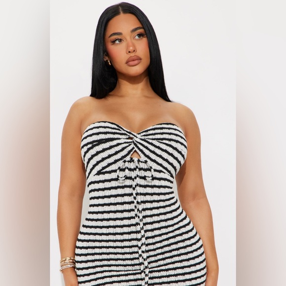 Black and White Striped Knit Dress - Picture 3 of 3